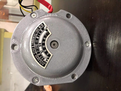 1Pcs machine tool fast travel motor AOS5634 380V , 250W