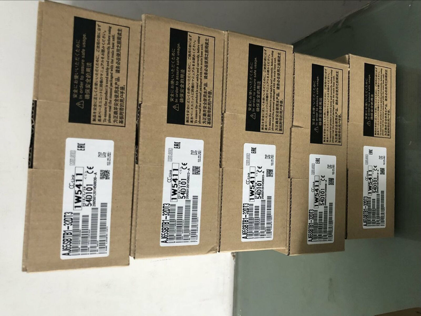 Mitsubishi CC-Link Module AJ65SBTB1-32DT3 - IN BOX - MITSUBISHI