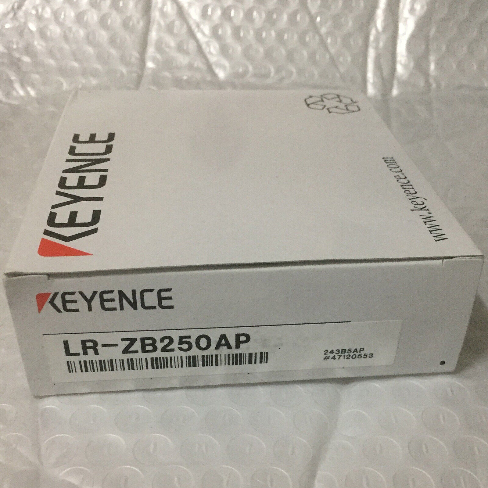 Keyence LR-ZB250AP Laser Sensor 1PC - KEYENCE