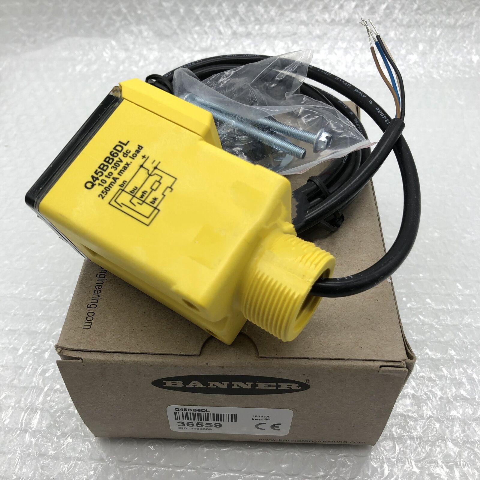 new 1PC  For BANNER Q45BB6DL Ultrasonic sensor