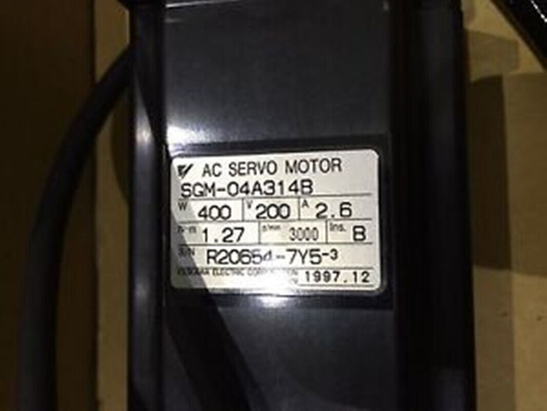 1PC Yaskawa SGM-04A314B Servo Motor Fast Ship One Year - YASKAWA