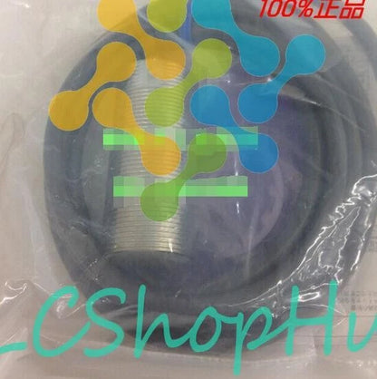 1PC OMRON PhotoElectric Switch E2E2-X10C1 E2E2X10C1 free shipping