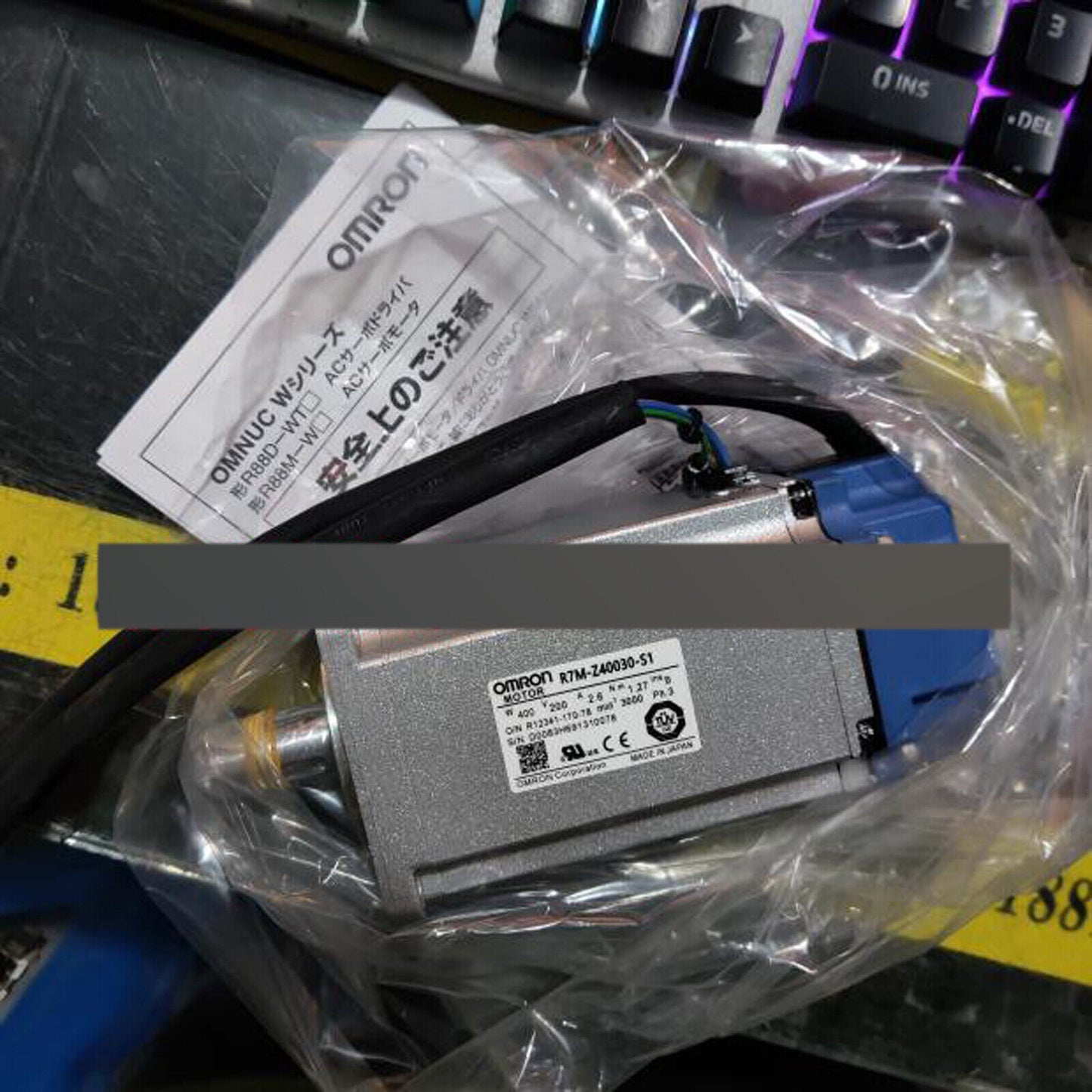 Omron R7M-Z40030-S1 Servo Motor 1-Year New In Box - OMRON