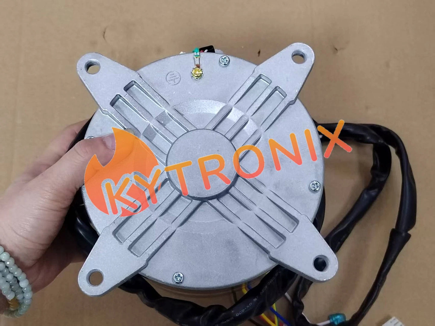 Gree air conditioning accessories 15014431 fan motor LN300A (YDK130-8A)