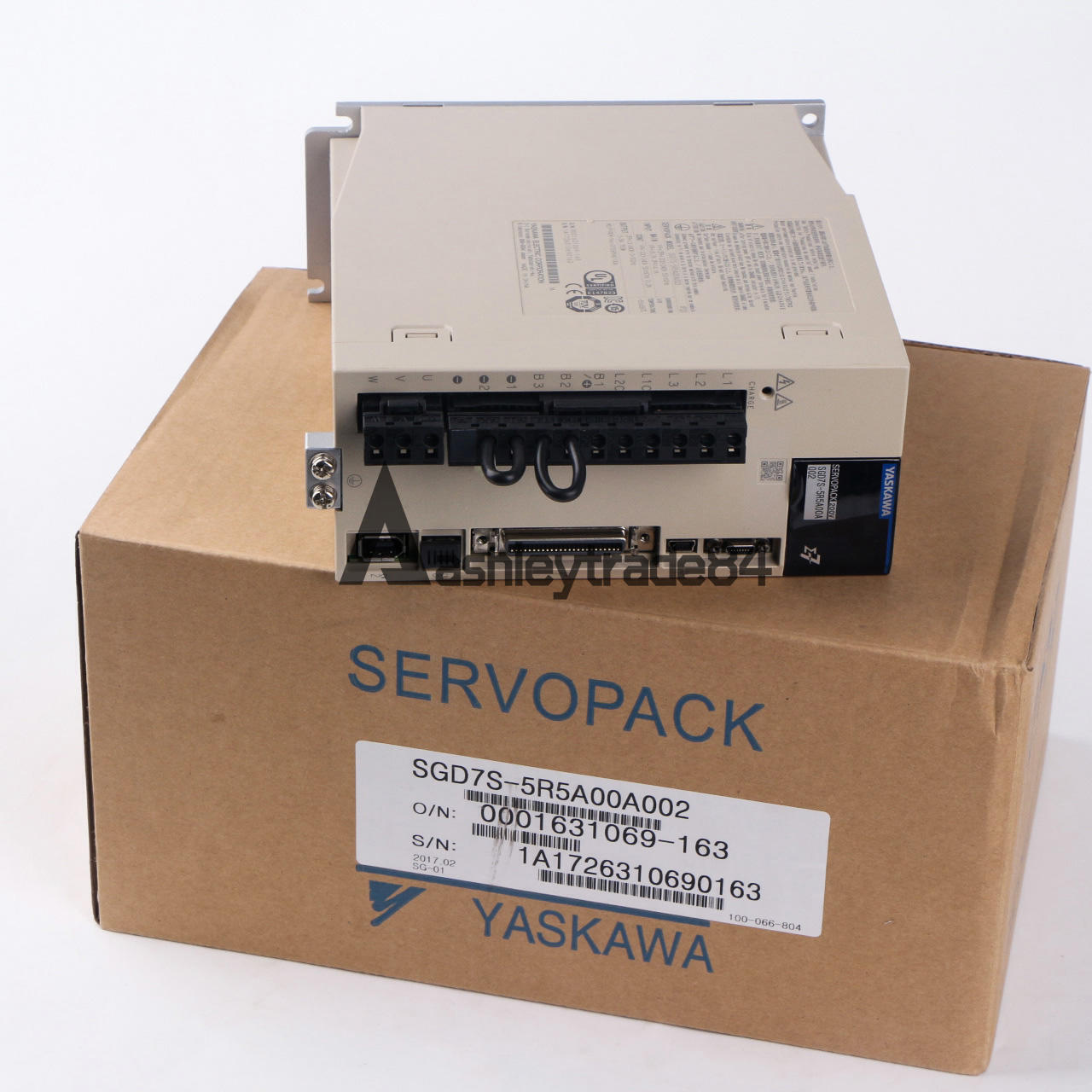 1PC Yaskawa SGD7S5R5A00A002 Servo Driver SGD7S-5R5A00A002