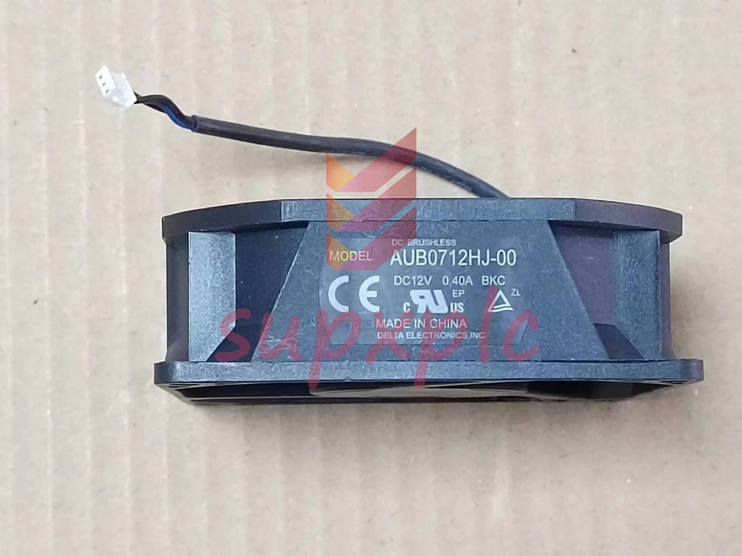 1PC Delta AUB0712HJ-00 BKC DC12V 0.4A three-line projector cooling fan