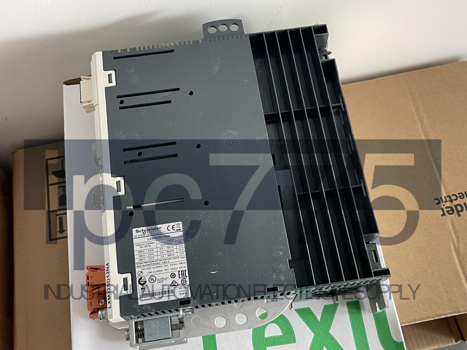 New Schneider Electric LXM32SD12N4 Servo Drive - SCHNEIDER ELECTRIC