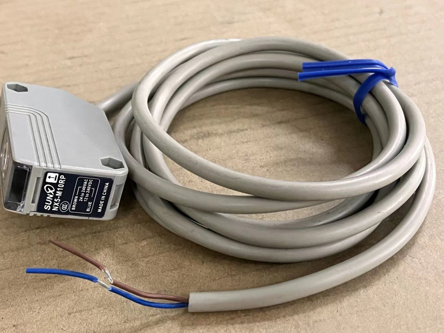 new For SUNX NX5-M10RBD photoelectric switch sensor