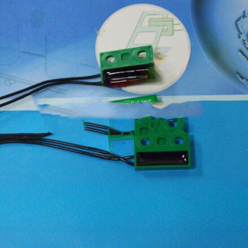 1PC NA Approaches the sensor RS-803NC