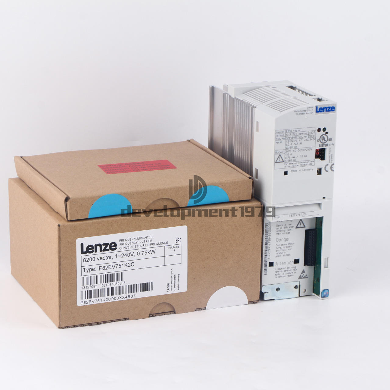 new One  Lenze E82EV751K2C E82EV751_2C Inverter