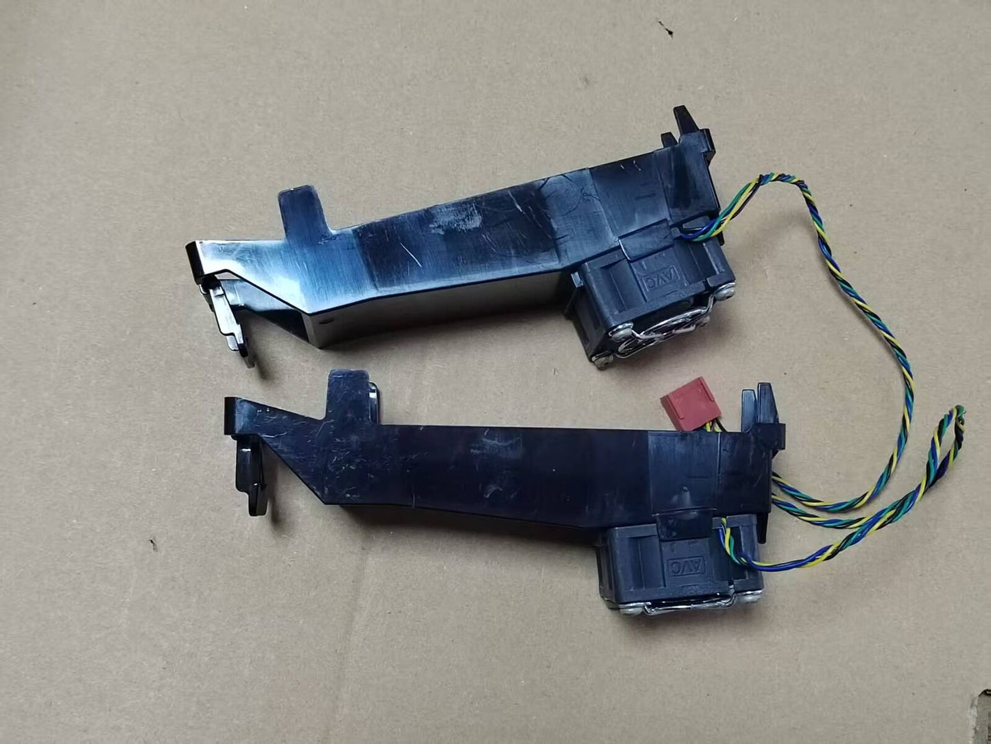 used FOR Lenovo S30 D30 Workstation Memory Fan FRU 0A86517