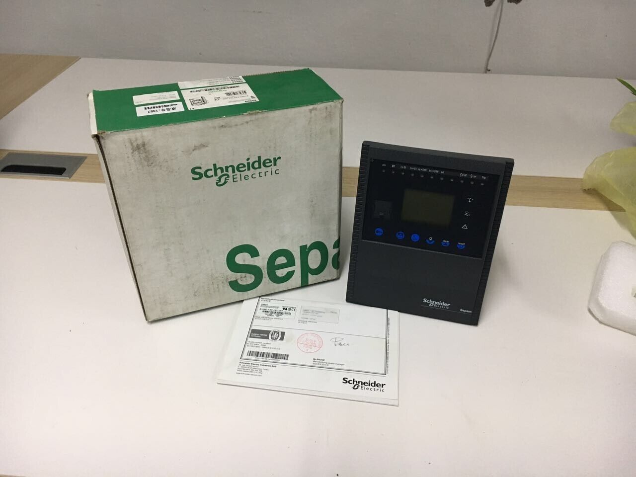 Schneider Digital Relay Sepam T40 59604 SHIP - SCHNEIDER