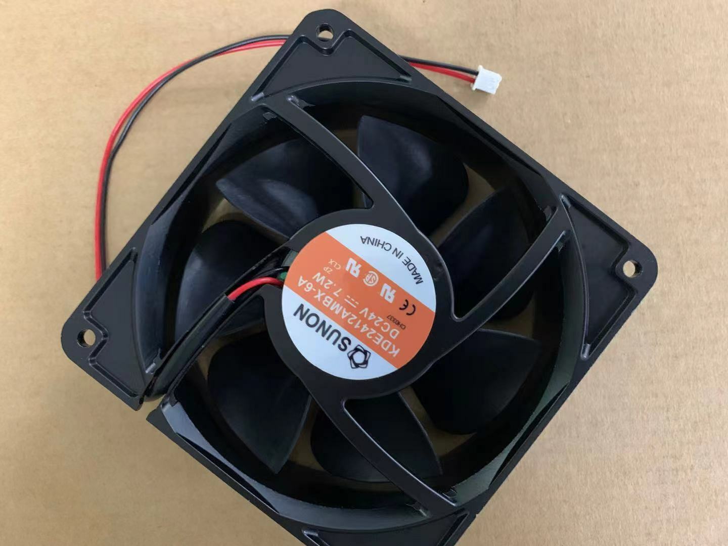 new 1x KDE2412AMBX-6A 12CM 24V 7.2W for Danfoss inverter fan - DANFOSS