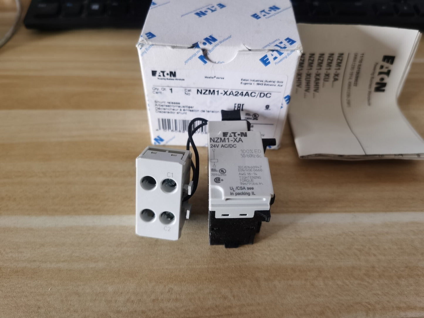 1PCS Eaton Moeller NZM1-XA24AC/DC Shunt Release In Box
