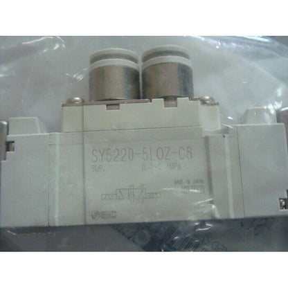 1PCS SMC SY5220-5LOZ-C8 Solenoid Valve - SMC