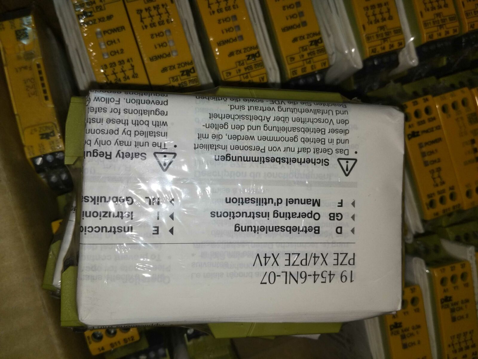 PILZ PNOZ X3P 24VAC/DC Safety Relay PILZ 777310 - PILZ