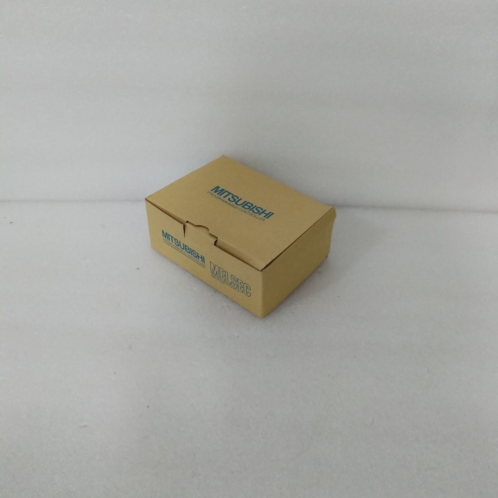 Mitsubishi PLC A1SY18A: New Sent Within 24 Hours - MITSUBISHI