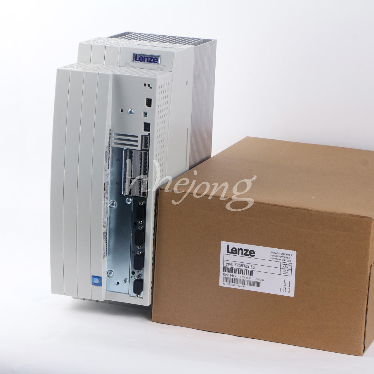 new 1PCS  LENZE Servo Drive Inverter EVS9325-ES EVS9325ES