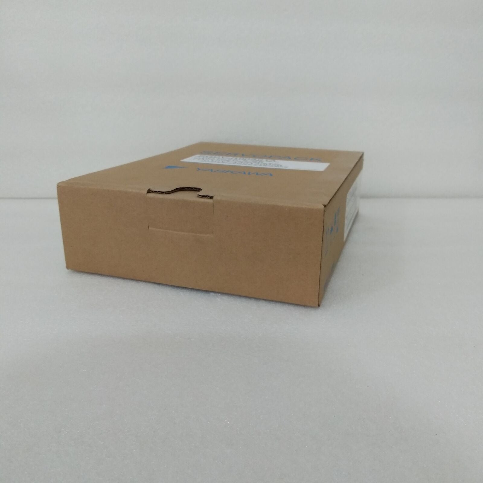 YASKAWA SERVO Drive SGDV-R90A01A - YASKAWA