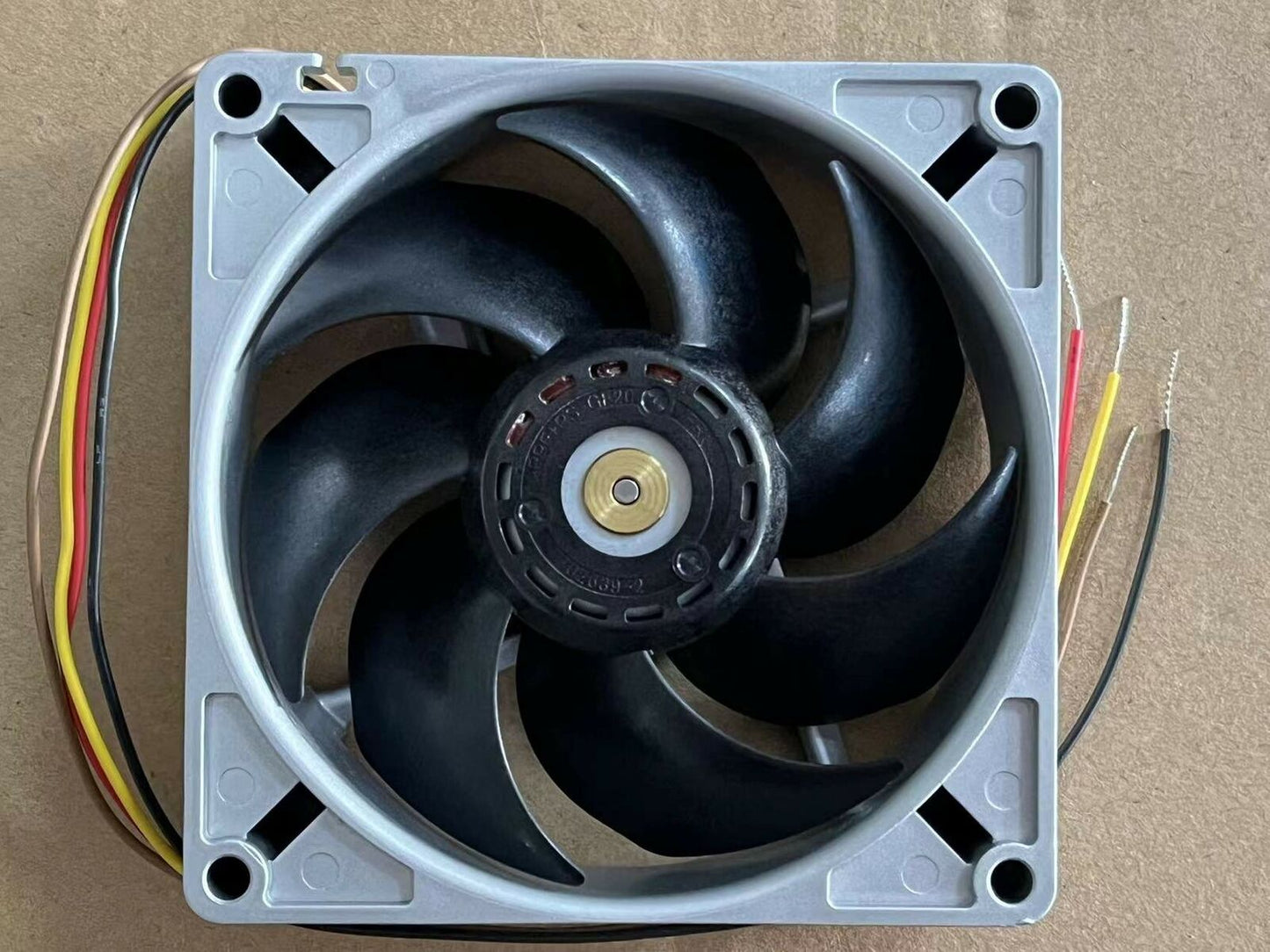 new Sanyo 9LG0924P4S001 92x92x25mm 24VDC inverter cooling fan