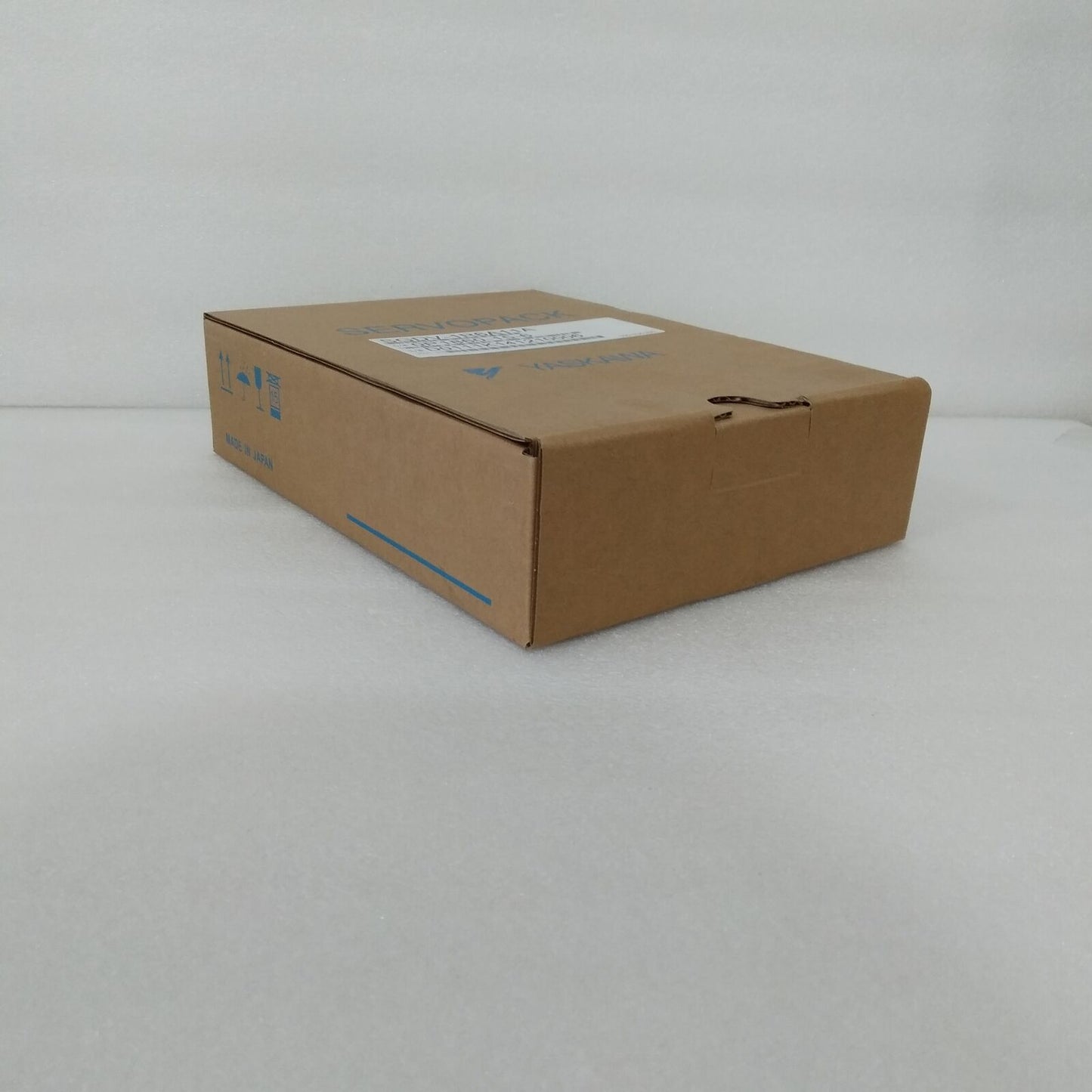 24-Hour Performance YASKAWA SERVO Drive SGDV-1R6A11A - YASKAWA
