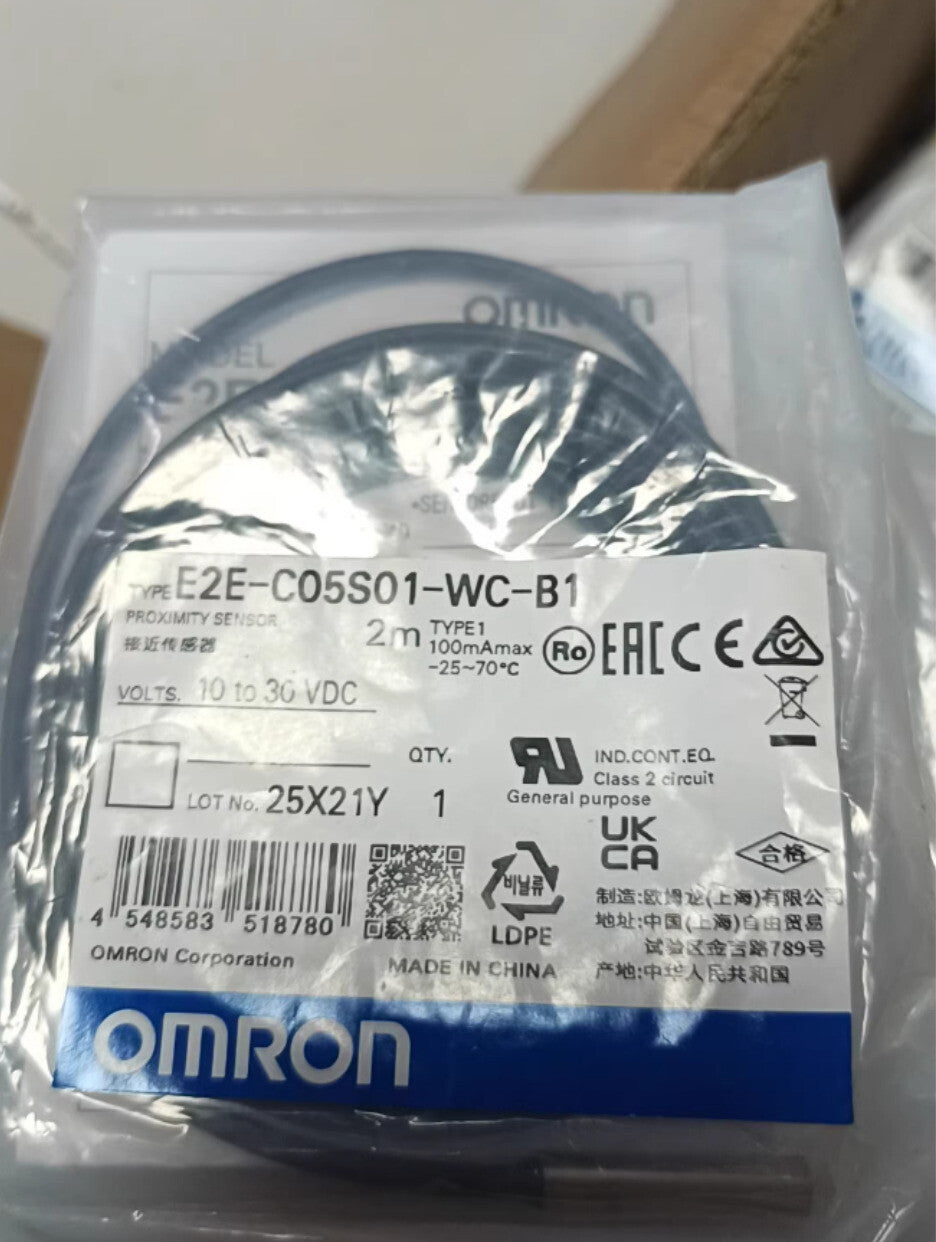 1PCS  Omron E2E-C05S01-WC-B1 2m Proximity Switch Free Ship