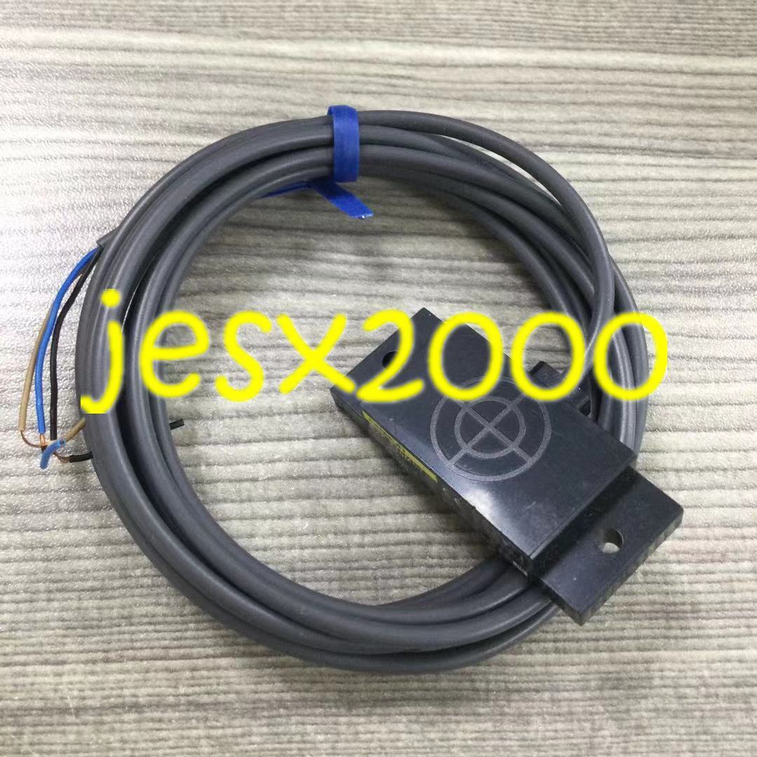 OMRON E2K-F10MC1 Proximity Switch – 1-Piece Switch - OMRON
