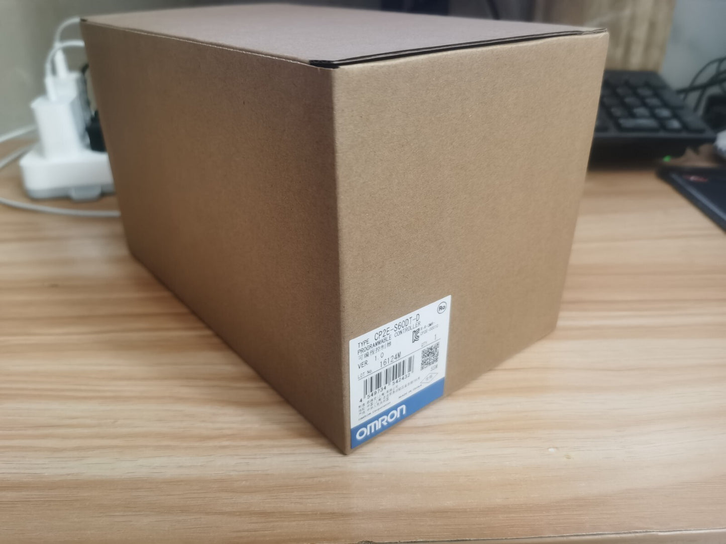 1PCS Omron CP2E-S60DT-D CP2ES60DTD Programmable Controller In Box