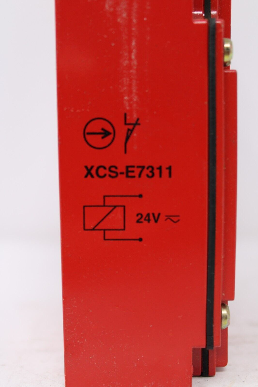 new Telemechanique XCS-E7311 Limit Switch - TELEMECHANIQUE
