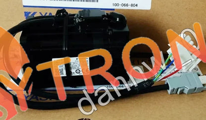 1PC YASKAWA SGMJV-04ADE6S SERVO MOTOR