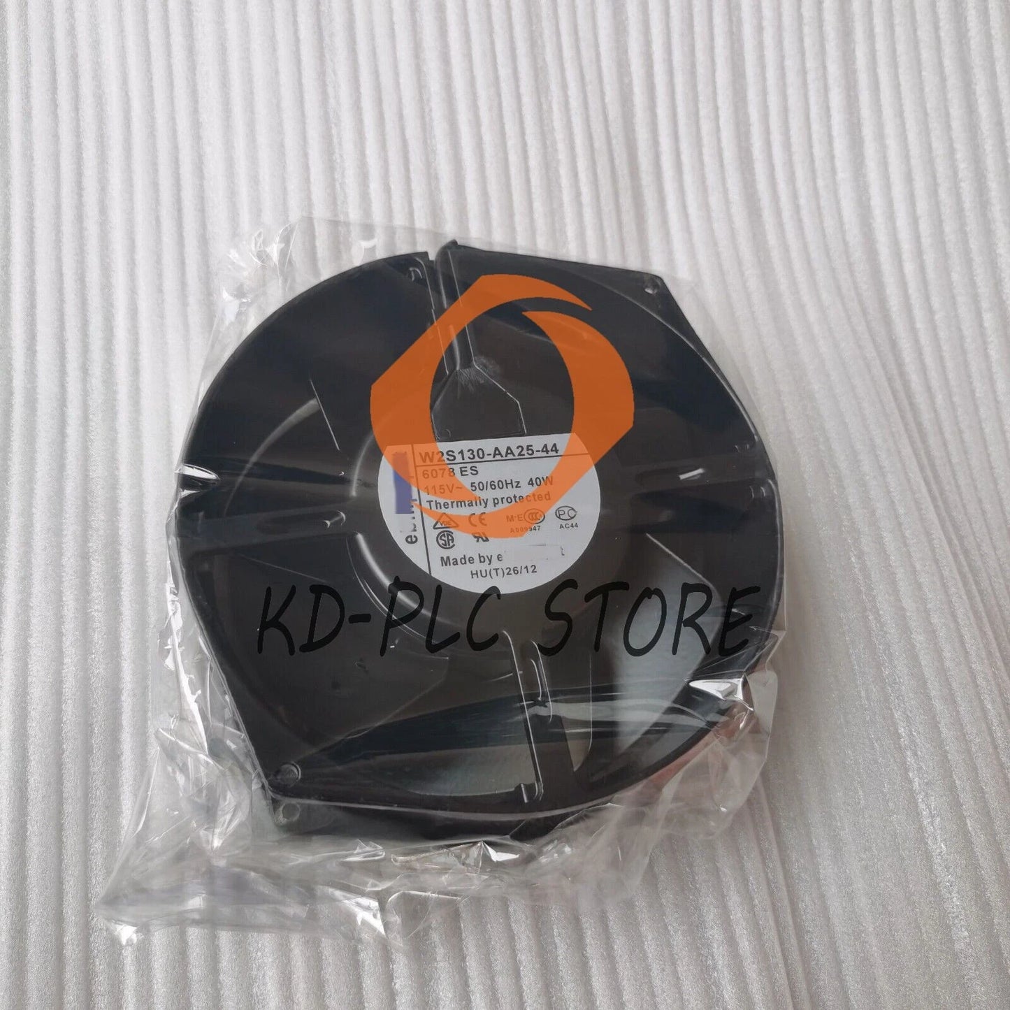 W2S130-AA25-44 115v axial Flow Fan 15x17cm 40w 6months Warranty