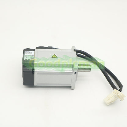 1PC Omron R88M-G40030H-S2-Z AC Servo Motor In Box