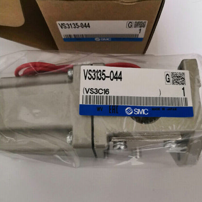 1PC SMC VS3135-044 Solenoid Valve - SMC