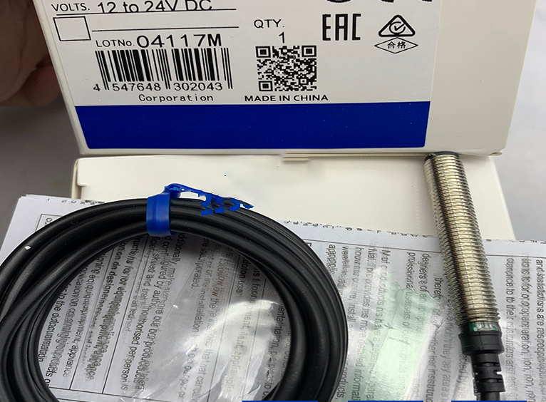 new 1pcs For Omron E3HT-DS3E2 Photoelectric Sensor Switch - OMRON