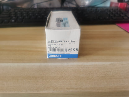 1PC Omron E2C-EDA11 E2CEDA11 Proximity Sensor 2m In Box