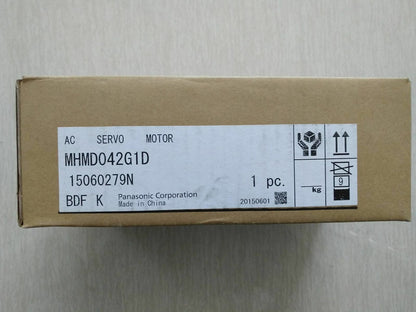 Panasonic AC Servo Motor MHMD042G1D - PANASONIC