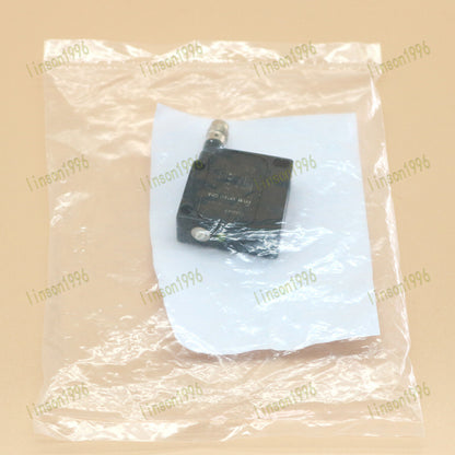 BAUMER FPDM 12P5102/S35A Photoelectric Sensors - BAUMER