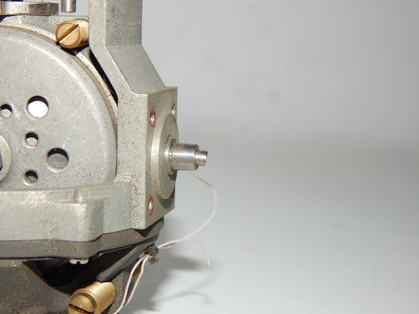 Used Gyroscope from Aircraft - Precision Rotation Sensor - AIRCRAFTPRECISION.COM