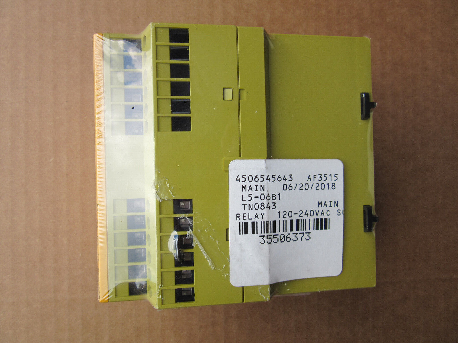 Pilz 775505 Safety Relay PU3Z 120-240VAC 6so - PILZ