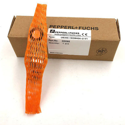 PEPPERL+FUCHS Ultra Sonic Sensor UB300-18GM40A - PEPPERL+FUCHS