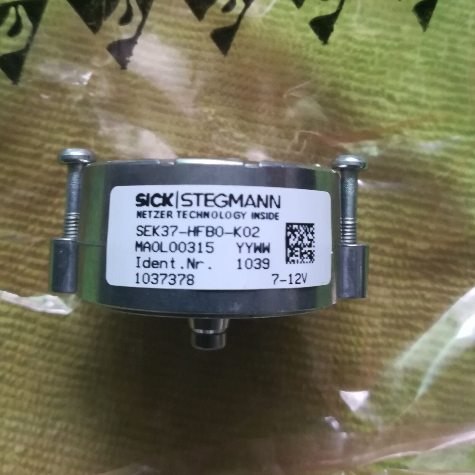 new 1 piece   sick SEK37-HFB0-K02 Encoder ship