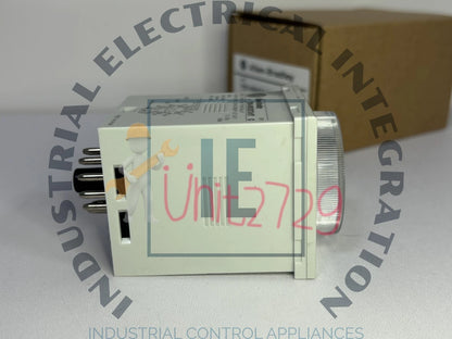 In Stock 700-HR52TA17 700HR52TA17 Time Relay #un