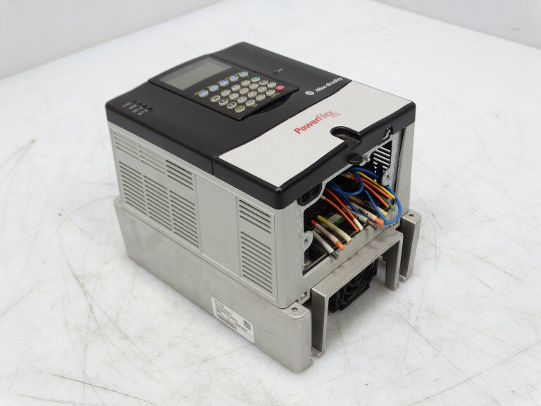Allen Bradley 20AD5P0A3AYNNNC0 Series A Drive - ALLEN BRADLEY