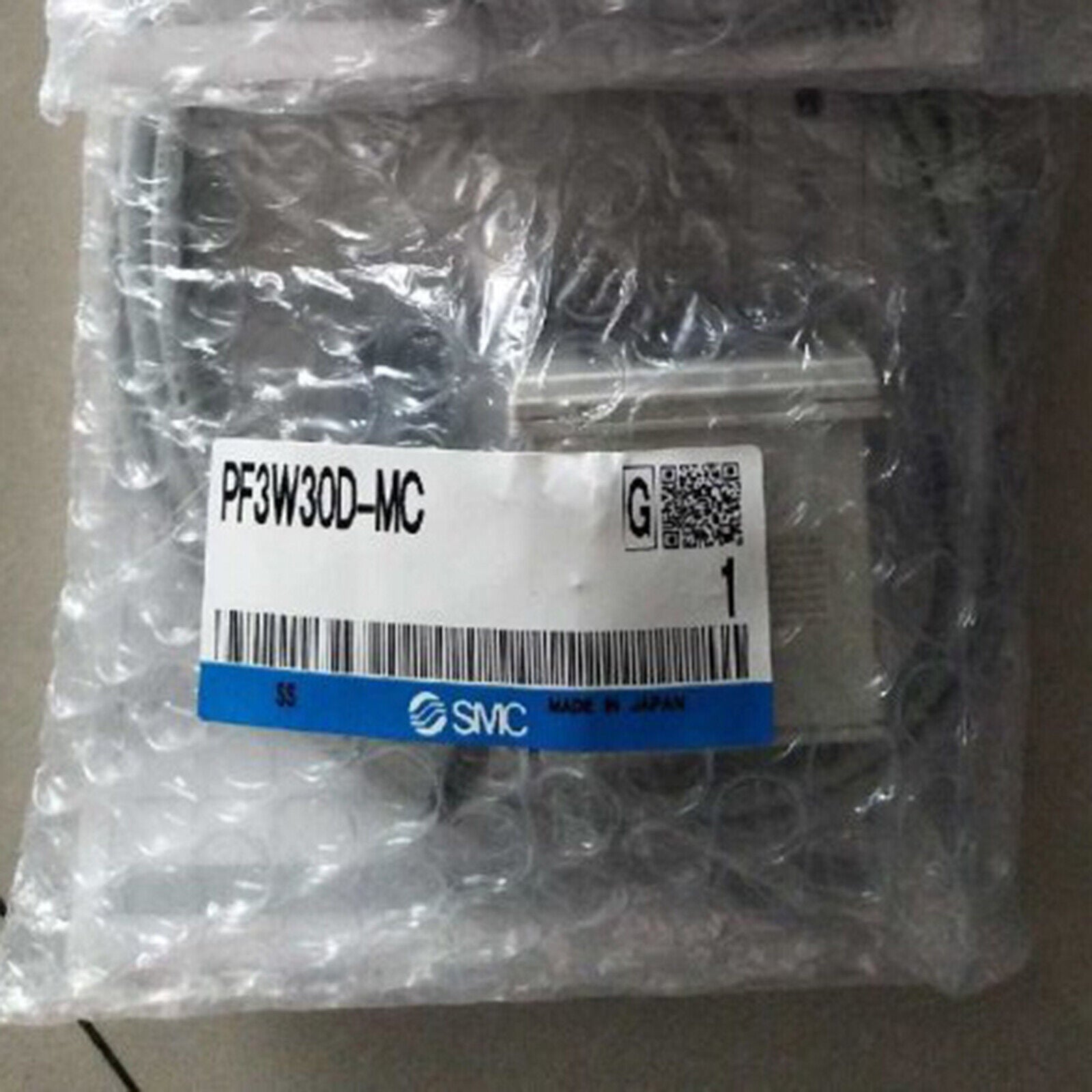 1PC SMC PF3W30D-MC Flow Switch - SMC