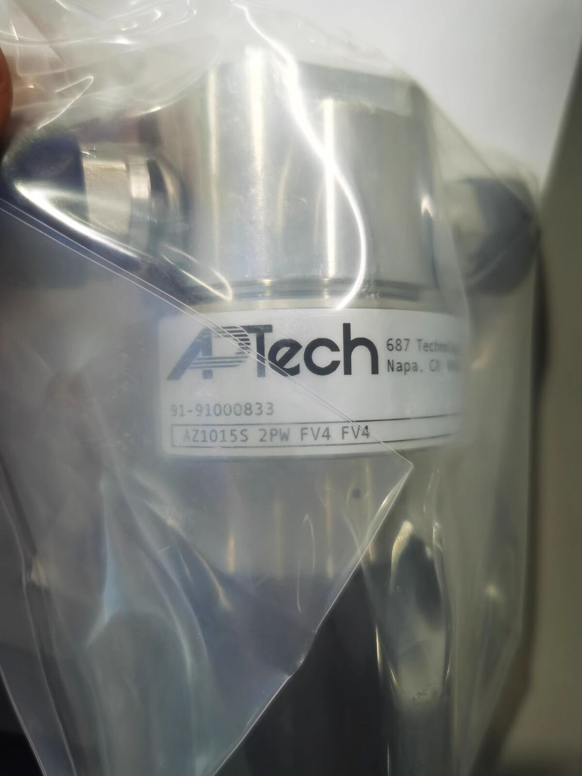 new 1pcs Aptech AZ1015S 2PW FV4 FV4 VCR High Purity Pressure Reducing Valve - APTECH
