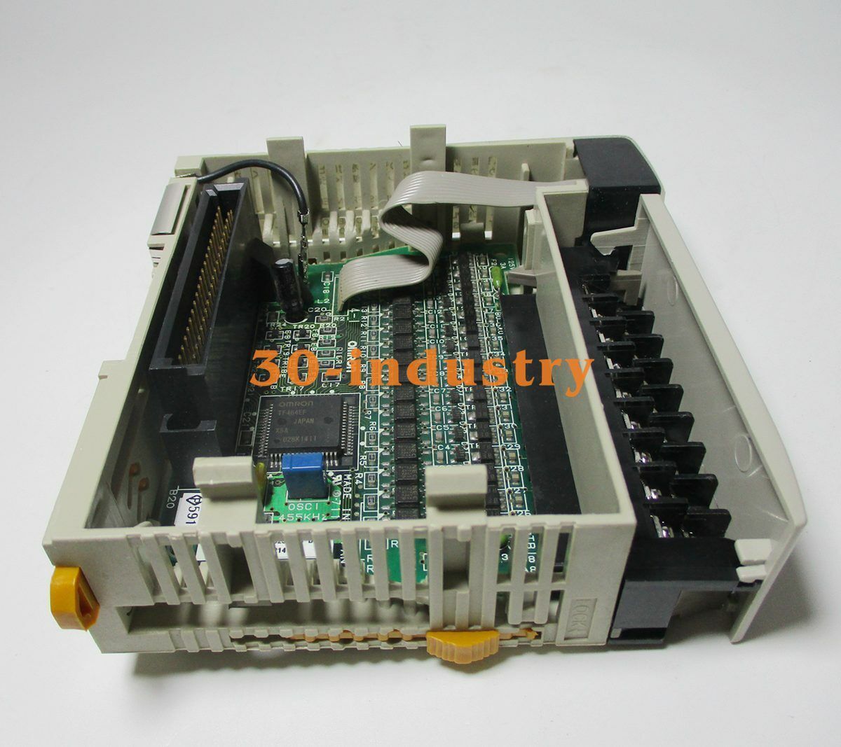OMRON CQM1-OD214 Output Unit - 1 Piece New - OMRON