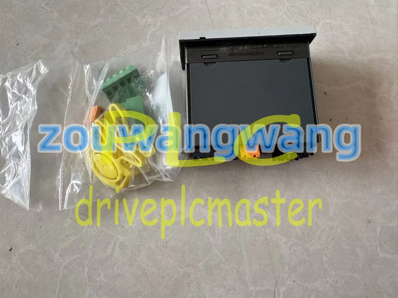 Carel IR33W7LR20 Controller #ZWW #dr