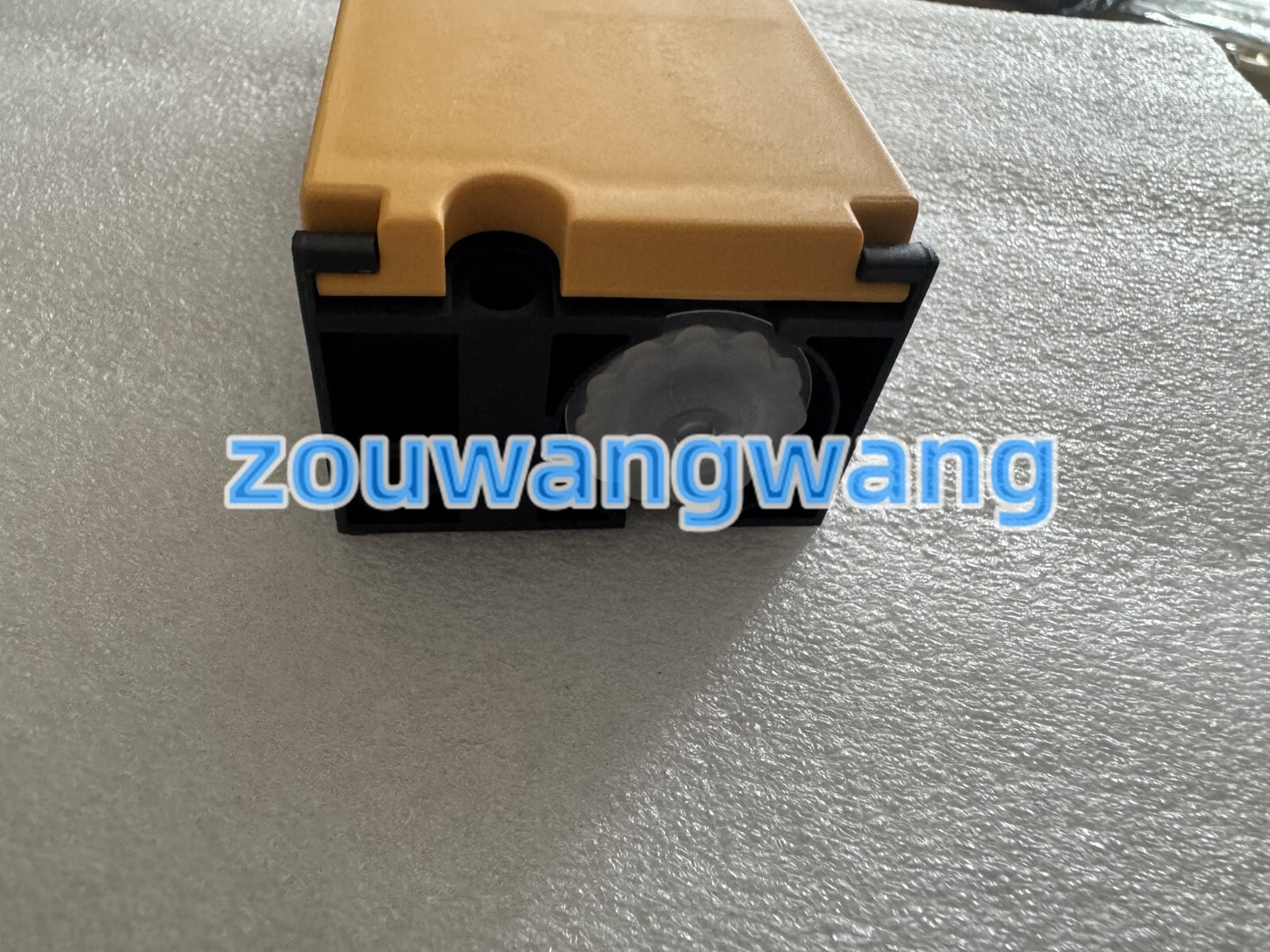 new 1PCS EATON MOELLER LS-S02-24DFT-ZBZ/X