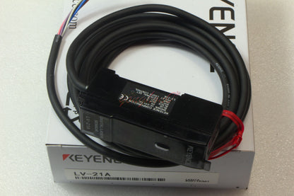 Keyence Digital Laser Sensor Amplifier LV-21A - KEYENCE