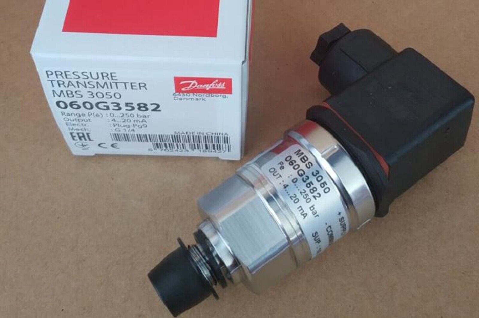 new  DANFOSS 060G3582 Pressure Transmitter DANFOSS